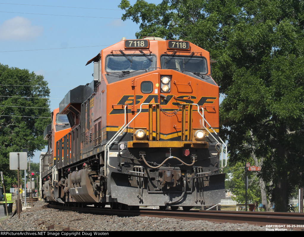 BNSF 7118